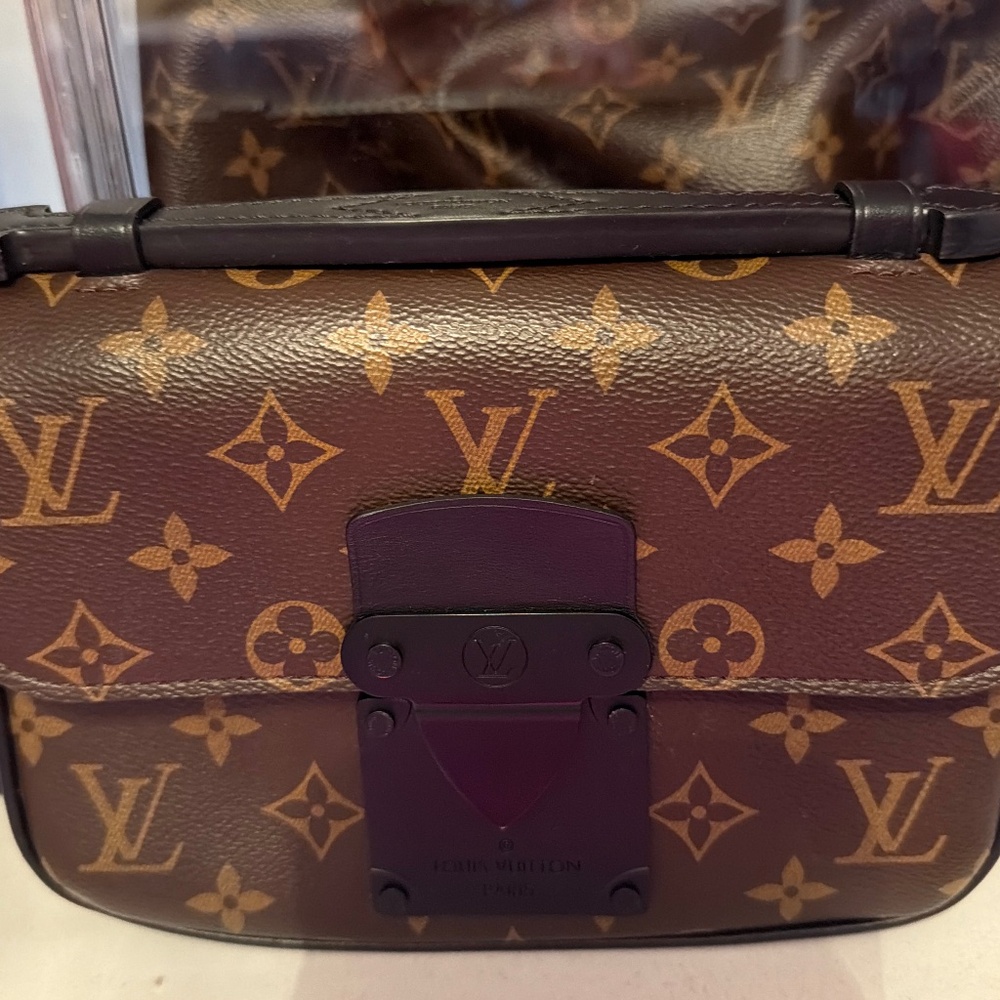Monogram S-Lock - Louis Vuitton